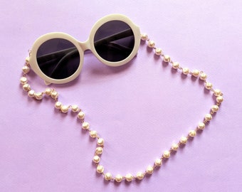 Pearl  Crystal Bridal Sunglass Chain - Acrylic Jewelry Strap for Sunnies - Sunglass Keeper