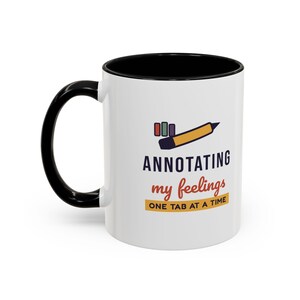 Taza "Anotando mis sentimientos", taza de café para amantes de los libros, regalo literario para lectores, taza para ratones de biblioteca. imagen 4
