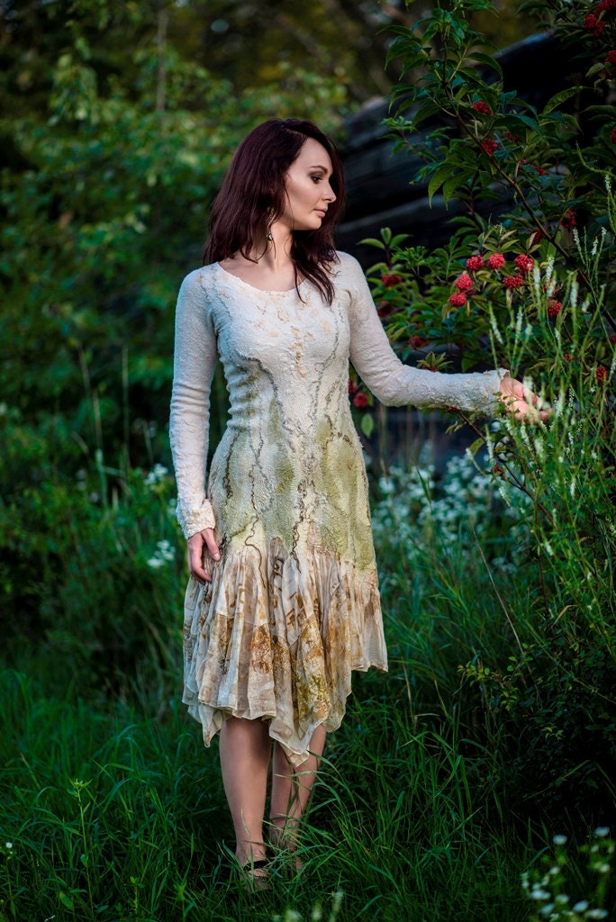 Woodland Wedding Dress for Alternative Wedding Creamy Fairy - Etsy UK