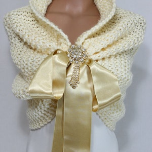Clotted Cream Wedding Shawl Bridal Shawl Bridal Shrug Wedding Stole Hand Knit Shawl, Cream Capelet, Wedding Capelet, Bridesmaids Shawl