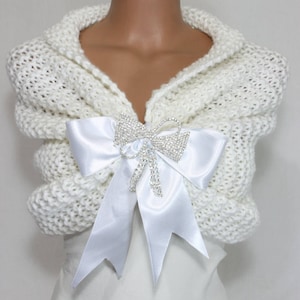 White Wedding Shawl, Bridal Shawl, Bridal Wedding Stole, White Shawl, Hand Knit Shawl, White Capelet, Wedding Capelet, Bridesmaid Shawl image 1