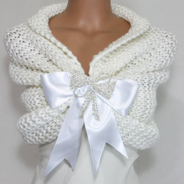White Wedding Shawl, Bridal Shawl, Bridal Wedding Stole, White Shawl, Hand Knit Shawl, White Capelet, Wedding Capelet, Bridesmaid Shawl