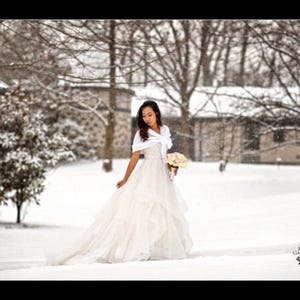 White Wedding Shawl, Bridal Shawl, Bridal Wedding Stole, White Shawl, Hand Knit Shawl, White Capelet, Wedding Capelet, Bridesmaid Shawl image 2