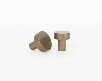 Cabinet Knobs - Round Door Knobs & Drawer Pulls - Modern Cabinet Hardware (Antique Brass)