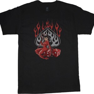 Camisa de dados de la dama del diablo, camisa de juego, casino, motociclista, dama del diablo, camisa para él, regalo del día del padre, camisa con diseño de arte del tatuaje, regalo