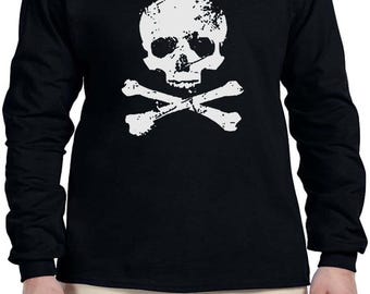 Vintage 90s Fashion Victim Skull and Crossbones Long Sleeve Tshirt