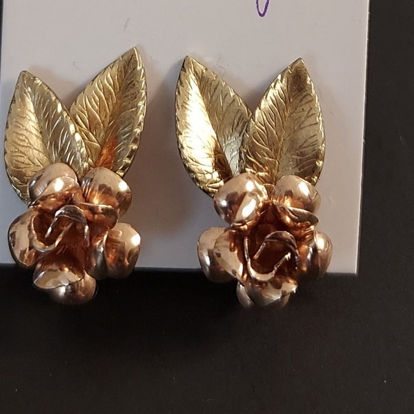 Designer-signed Krementz pink tone rose earrings 14k gold overlay. Gorgeous Golden leaves. Excellent Condition.