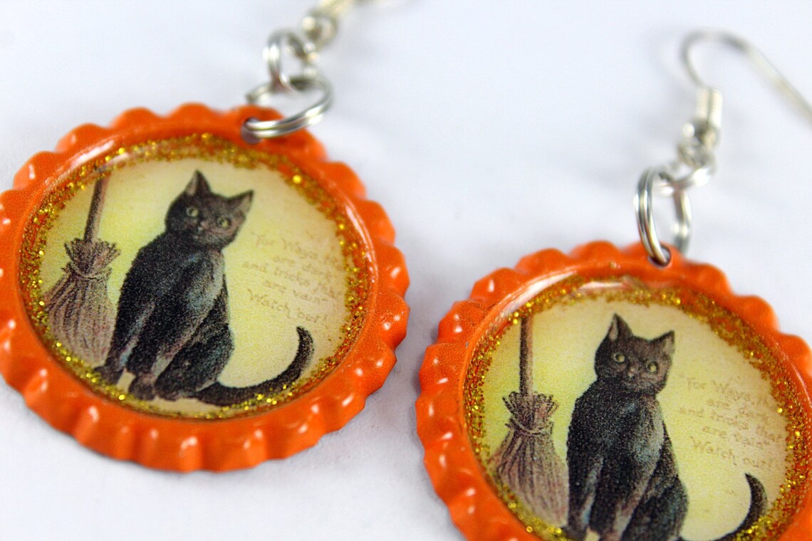 Black Cat Bottle Cap Earrings Vintage Halloween Witch Cat Etsy