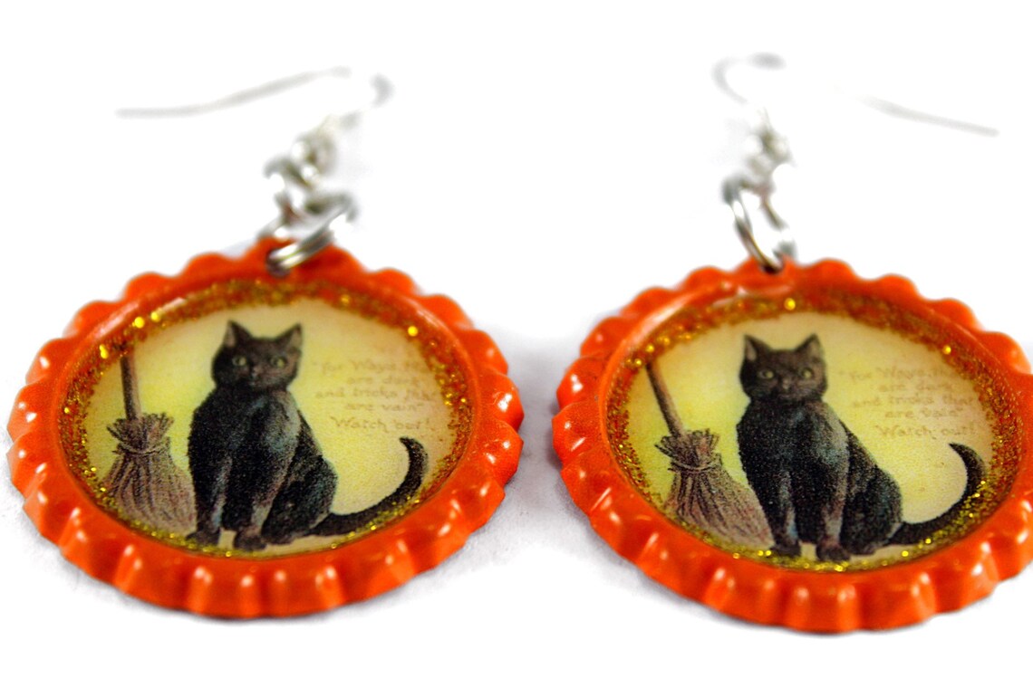 Black Cat Bottle Cap Earrings Vintage Halloween Witch Cat Etsy