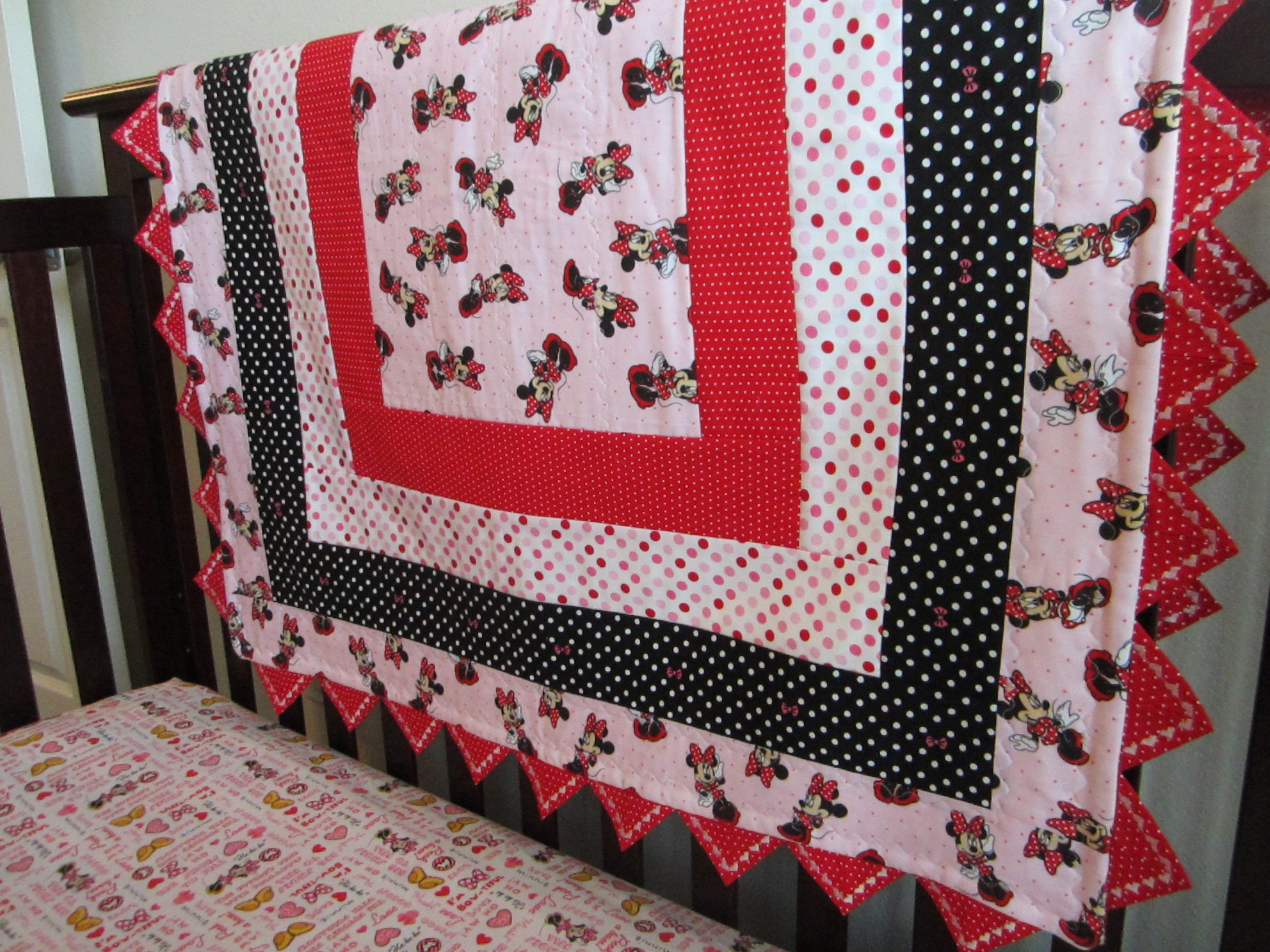 minnie mouse fitted crib sheet