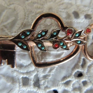 Vintage 1940's Brooch Signed Coro / Sterling image 1