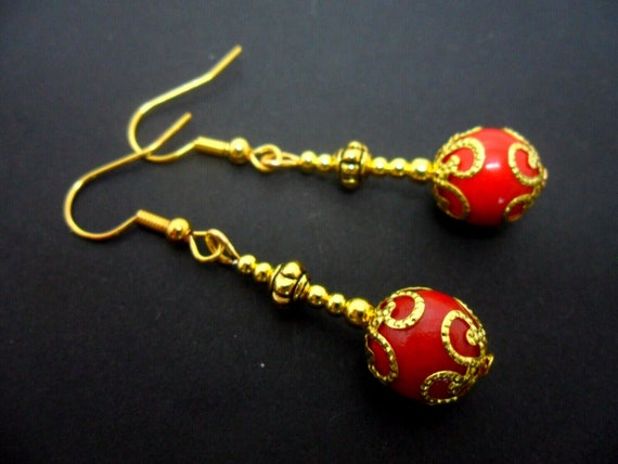 Handgefertigte Ohrringe Mit Roten Edel-Korallen In Silber – Elfe-Schmuck-Design