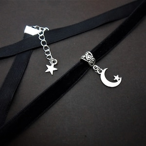 A ladies/girls black velvet 10mm (half inch) choker moon star charm necklace.