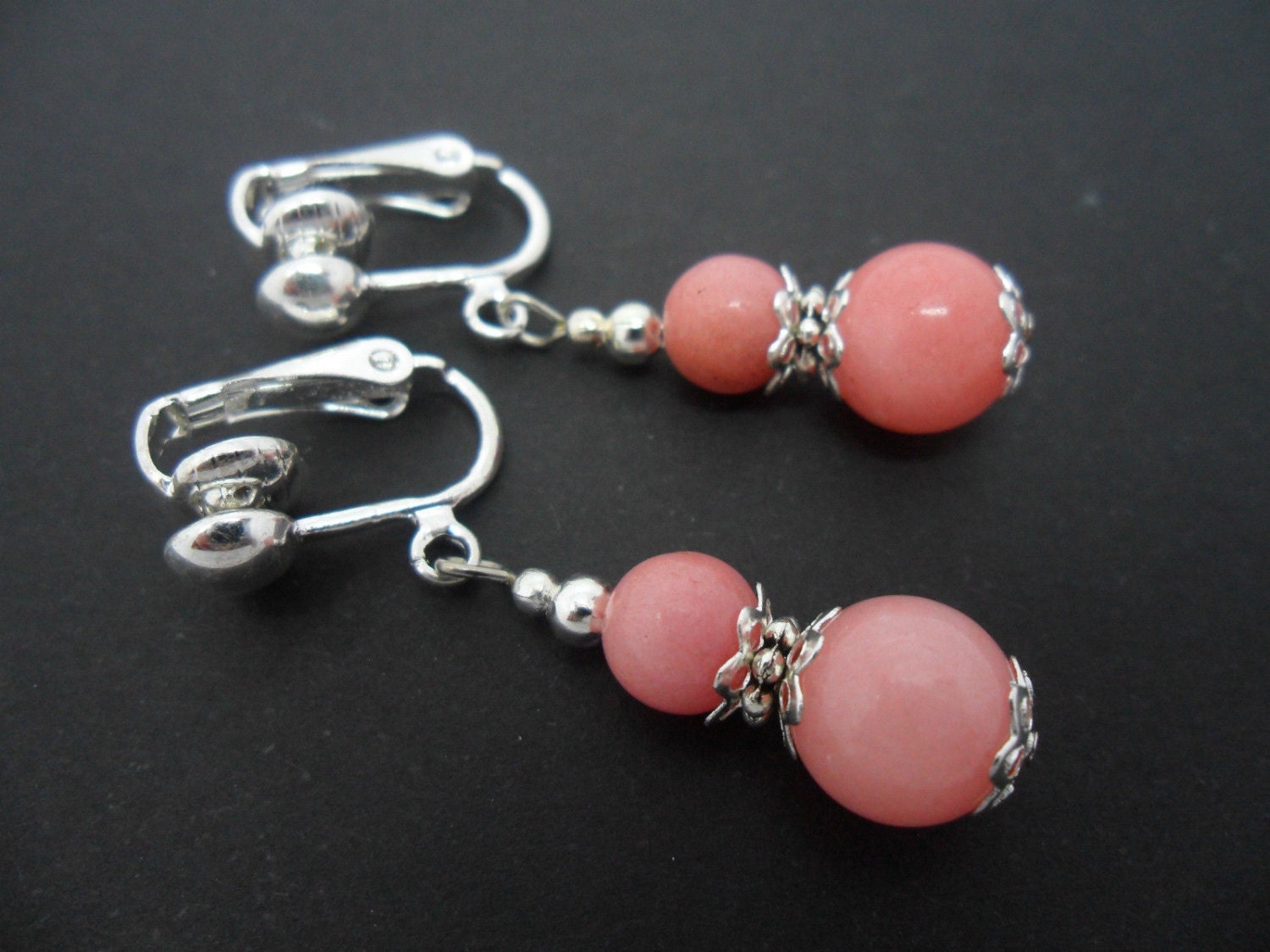 ピアス Deep Red Dew Silver Pink Earrings ( SILVER925) A Pair of Pretty Pink Jade Dangly Clip on Earrings. - Etsy