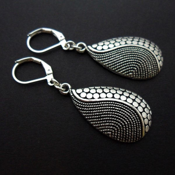 A pair of pretty hand made tibetan silver teardrop dangly leverback hook earrings. new.