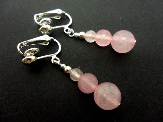A pair of pretty pink jade dangly clip on earrings