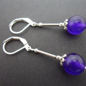 A pair of pretty purple jade bead leverback hook earrings. new.