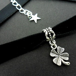 A ladies/girls black velvet 10mm (half inch) choker four leaf clover charm necklace.