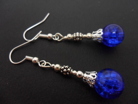 Nuevo. Un par de pequeño y lindo Plata Tibetana Dangly Sol pendientes