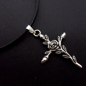 A leather cord 13&quot; - 14&quot; tibetan silver flower cross charm choker necklace.