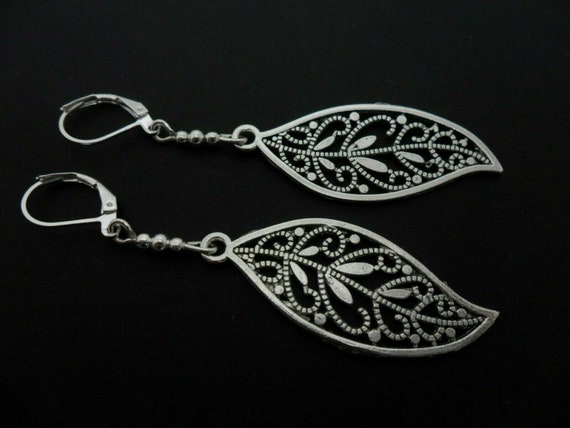 Orecchini Pendenti In Argento Tibetano &ndash; Ganci A Leva &ndash; Fatti A Mano &ndash; Regno Unito