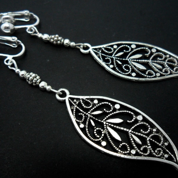 A pair of pretty tibetan silver leaf dangly clip on  earrings.