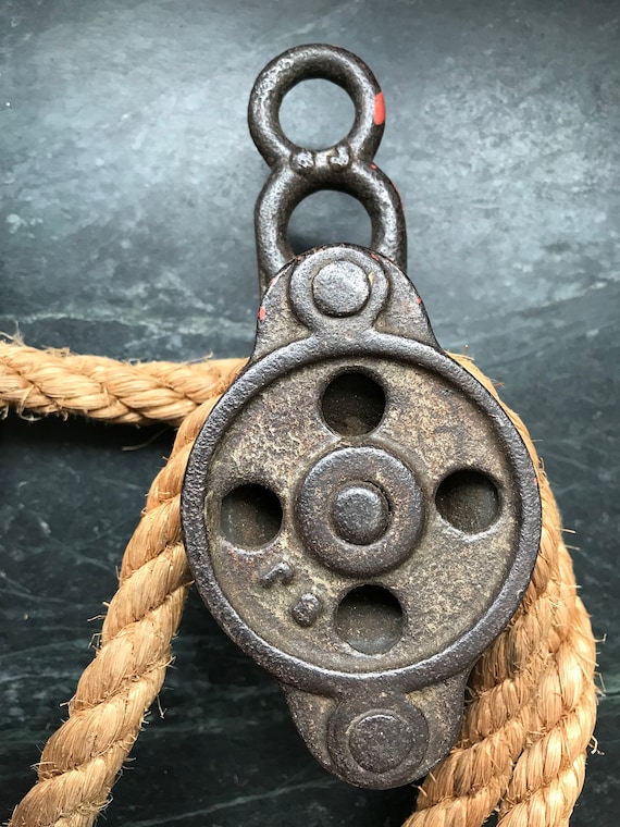 Well Barn Pulley Wheel Hooks Crane Industrial Farm Loft Decor