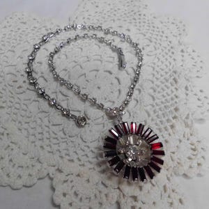 Red Rhinestone Pendant Necklace Clear Stone Center & Chain Vintage Jewelry