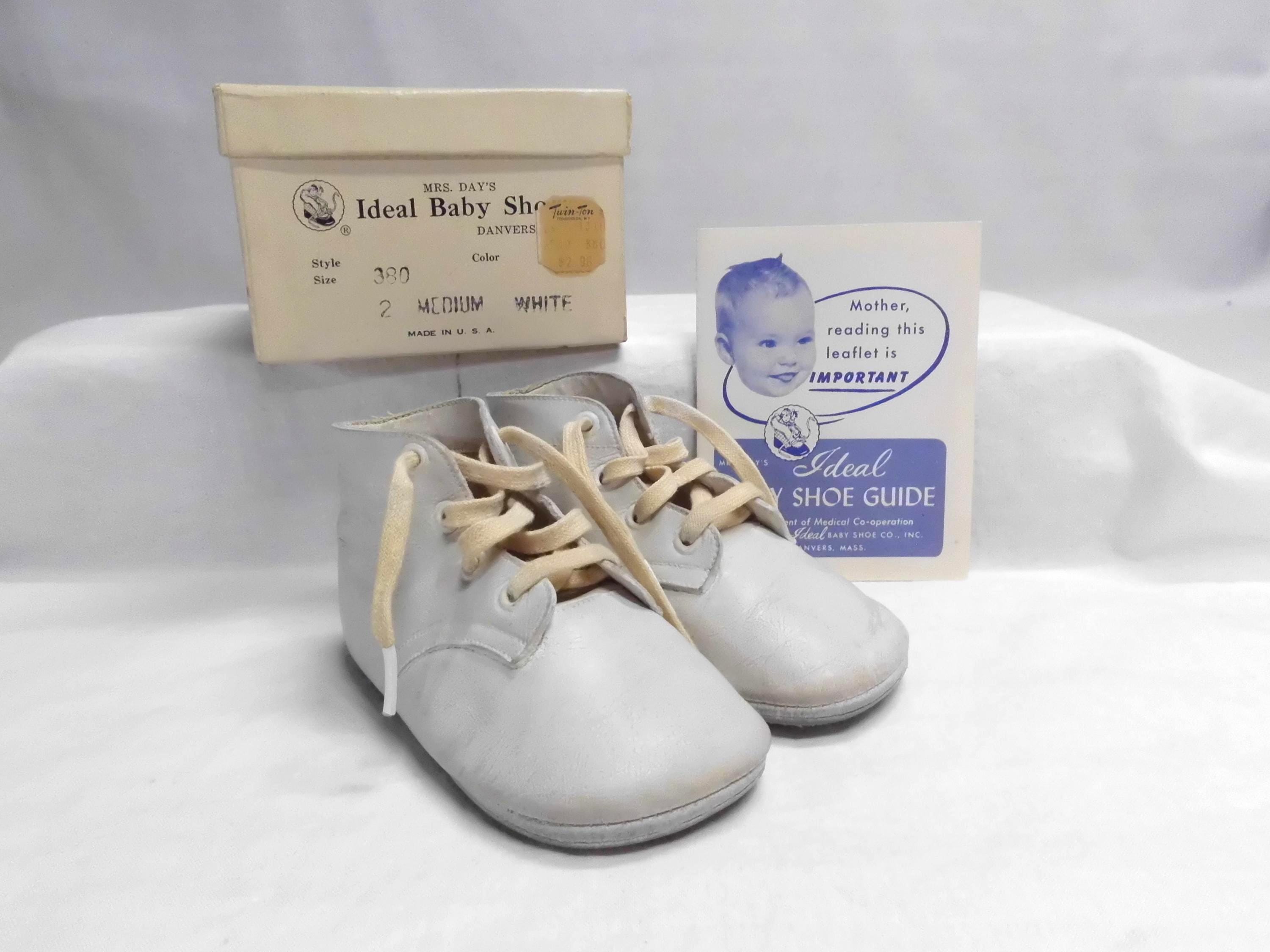 Vintage Baby Shoes With Box - Etsy display picture 1
