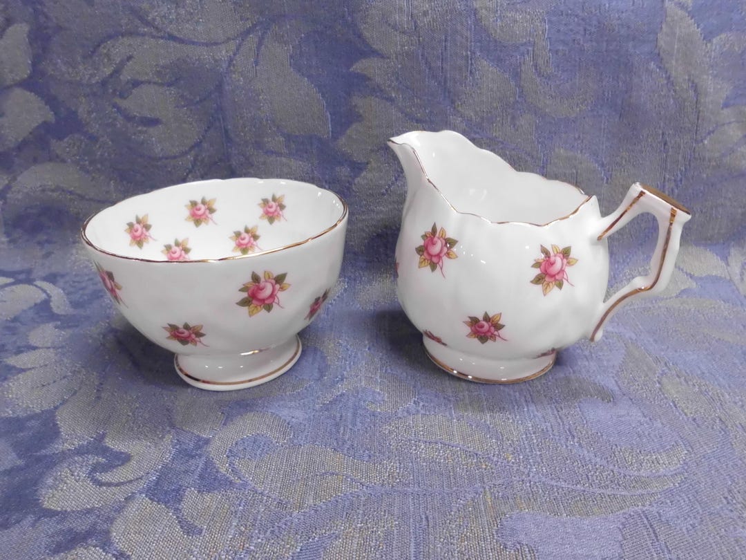 Vintage Aynsley Creamer & Sugar Red Rose Buds Individual Size Country ...