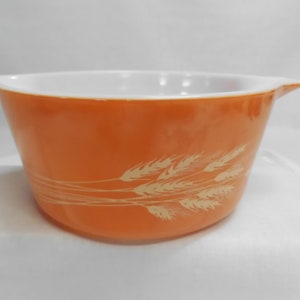 Pyrex Harvest Wheat 1.5 Qt Casserole Dish 474-B Vintage Orange Tangerine Pot Farmhouse Decor