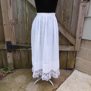 Edwardian Half Apron White Linen 4&quot; Hand Made Lace Hem Country Farmhouse Reenactment Cosplay