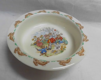 Royal Doulton Bunnykins Child's Dish Family Gardening