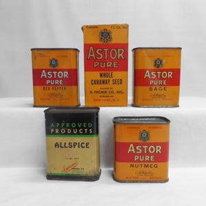 Vintage Spice Tins Lot of 5 Astor Sage Nutmeg Red Pepper Approved Products Allspice NOS General Store Country Farmhouse Display