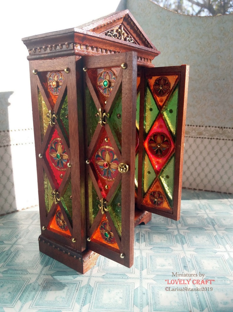 1:12 Scale. Design Handmade For doll House Wardrobe Imitation of a stained-glass window