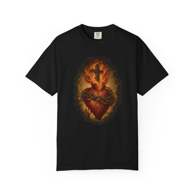 Leuchtendes T-Shirt mit Herz-Jesu-Motiv, Holzkreuz und goldenen Strahlen, Vintage-Geschenk für Väter, Dornenkrone, Erster Freitag im Monat, Wohlfühlfarben Bild 7