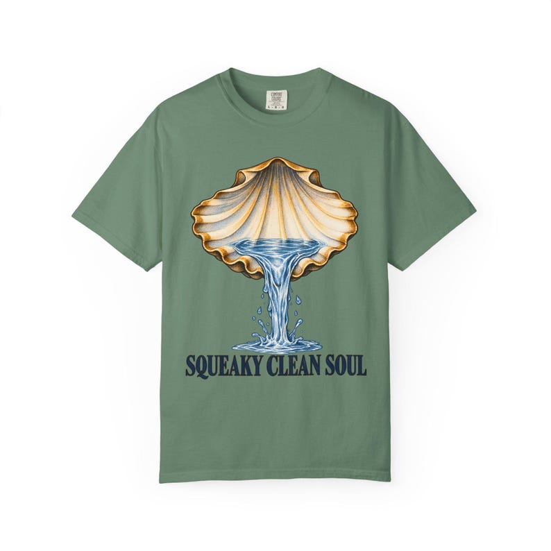 Maglietta Squeaky Clean Soul Comfort Colors / Maglietta divertente per il battesimo cattolico / Regalo per il battesimo / Conchiglia di capasanta che versa acqua immagine 4