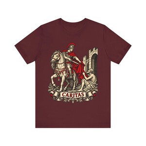 Camiseta de San Martín de Tours, Soldado romano compartiendo su capa, Camiseta Caritas, Regalo del santo patrón católico para hombres, Fiesta de San Martín 11 de noviembre imagen 8