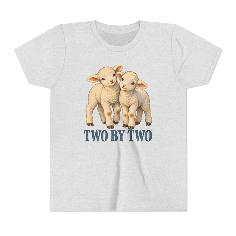 Kinder T-shirt 'Twee aan Twee', T-shirt voor jongeren met afbeelding van een tweelinglammetjes, Christelijk cadeau met de ark van Noach voor tweelingen of broers en zussen, Vintage lammetjeskunst afbeelding 2