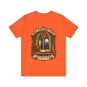 Maglietta di Ognissanti / Maglietta cattolica di Halloween / Regalo gotico / Vigilate et Orate, Finestra della chiesa illuminata dalla luna immagine 7