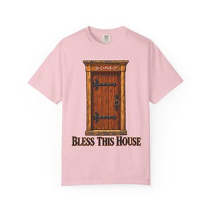Maglietta "Bless This House Comfort Colors" / Maglietta cattolica per l'Epifania / Regalo per l'inaugurazione della casa / Benedizione della porta con il gesso 20 cm M B 27 immagine 12
