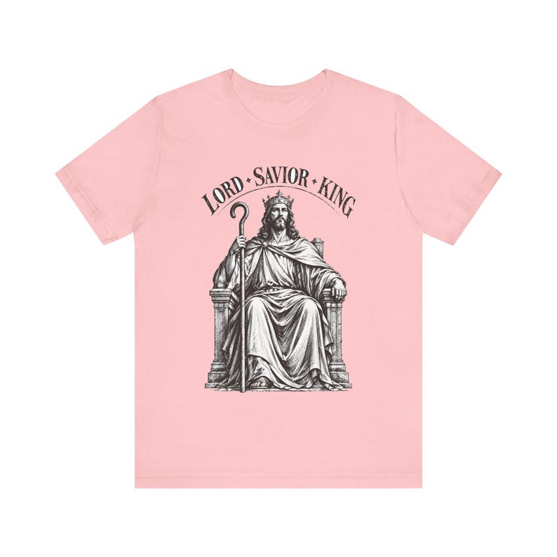 Camiseta con grabado en madera de Cristo Rey, regalo para hombres católicos, camiseta para patrocinadores del RICA. imagen 10