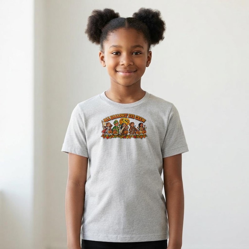 Camiseta infantil de Halloween con diseño de cinco pequeños santos (tallas juveniles) imagen 1