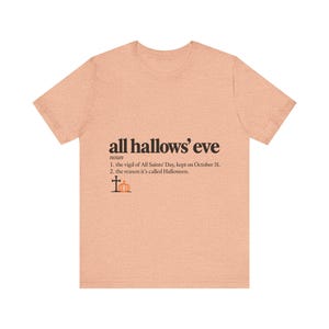 Halloween-Definition-Shirt, katholisches Halloween-T-Shirt, minimalistische Typografie (Unisex) Bild 1