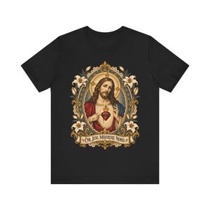 Jesu heliga hjärtas porträttskjorta, Cor Jesu Miserere Nobis helig kortskjorta, Batoni-stil katolsk konst med liljor, kristen gåva för män bild 3
