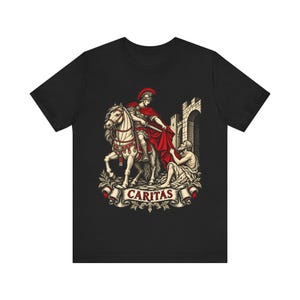 Camiseta de San Martín de Tours, Soldado romano compartiendo su capa, Camiseta Caritas, Regalo del santo patrón católico para hombres, Fiesta de San Martín 11 de noviembre imagen 2