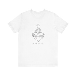 Sacred Heart Shirt | Minimalist Catholic T-Shirt | Confirmation Gift for Women | Line Art Jesus image 1