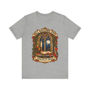 Maglietta di Ognissanti / Maglietta cattolica di Halloween / Regalo gotico / Vigilate et Orate, Finestra della chiesa illuminata dalla luna immagine 6