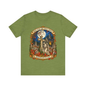 Camiseta "Pray for the Holy Souls", Camiseta católica "Requiescant in Pace" del Purgatorio, Regalo de recuerdo de noviembre, Arte de ángel de cementerio, Camiseta Bella Canvas imagen 3