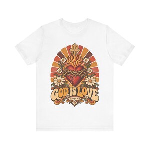 1 John 4:8 Shirt | Catholic T-Shirt | Faith Gift for Women | God Is Love, Retro Sacred Heart Sunburst immagine 6